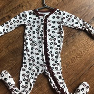 9-12 coffee ruffle footie.